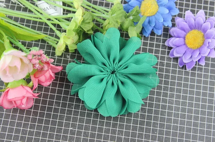 7 (6)