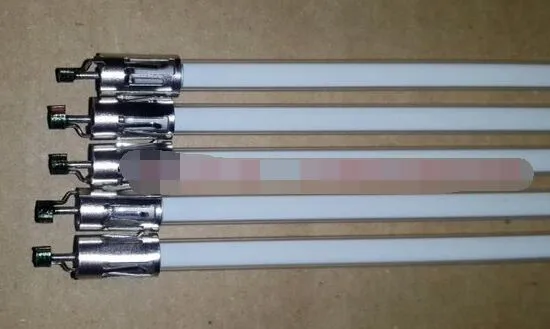 

704MMx3.8MM CCFL lamp backlight tube with holder without solder for 32' SHARP LCD-32GH3 LCD-32D30WH LCD-32D500A-WH LCD TV Screen