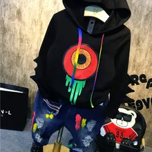 Спортивный костюм для малышей; осенние комплекты одежды для малышей; модная брендовая одежда для мальчиков и девочек; детская футболка с капюшоном; джинсы; комплект из 2 предметов