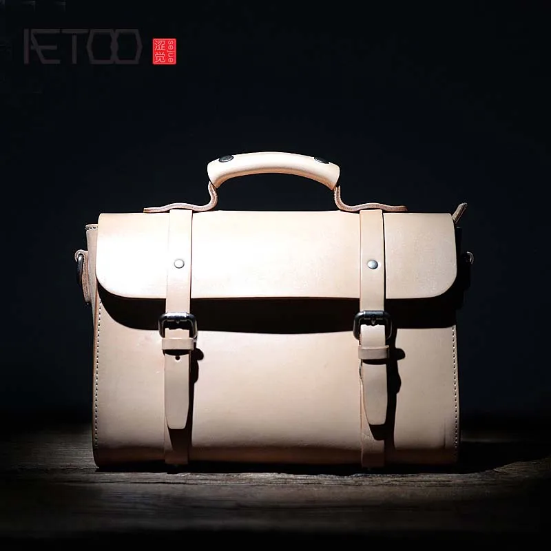 

AETOO Vegetable tanned handmade leather cowhide business bag briefcase portable messenger bag men and women briefcase