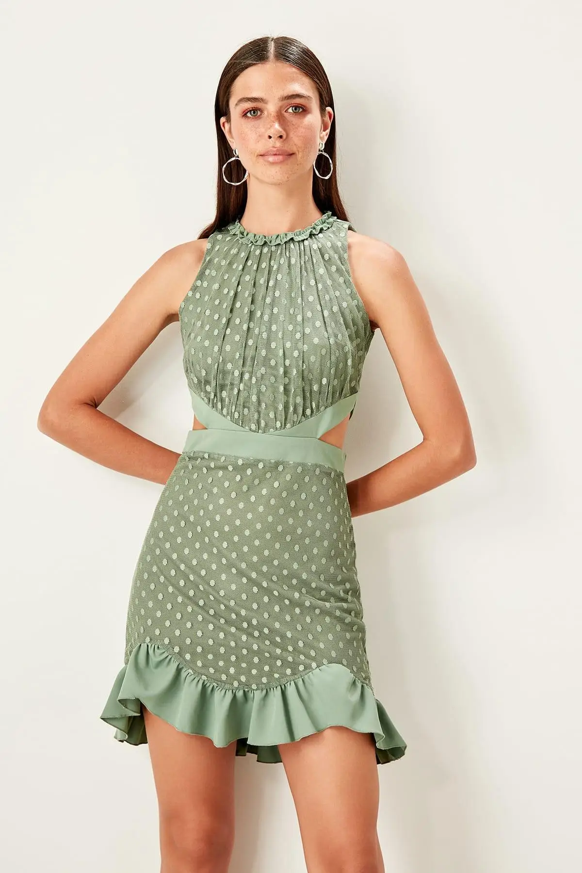 Trendyol/зеленое платье в горошек с заниженной талией TPRSS19FZ0120|Платья| |