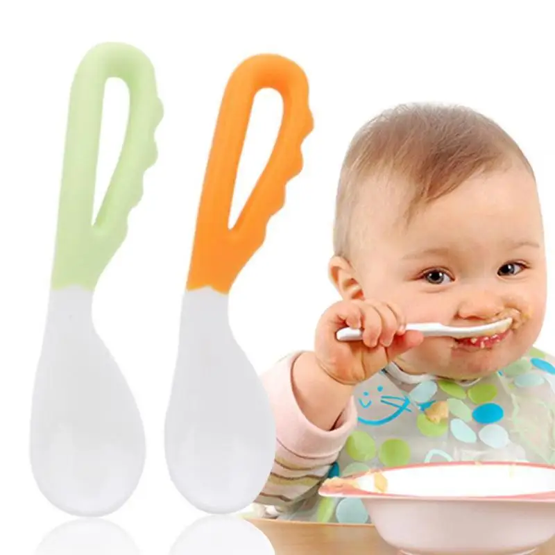 малыш ложка. ребенок завтракает. младенец с ложкой. ребенок завтракает. ложка детская 93012844б10.