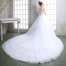 Luxury Fashionable Appliques Sleeveless Lace Wedding Dresses 2017 Crystals Cathedral Train Bridal Gowns Vestidos De Noiva W26