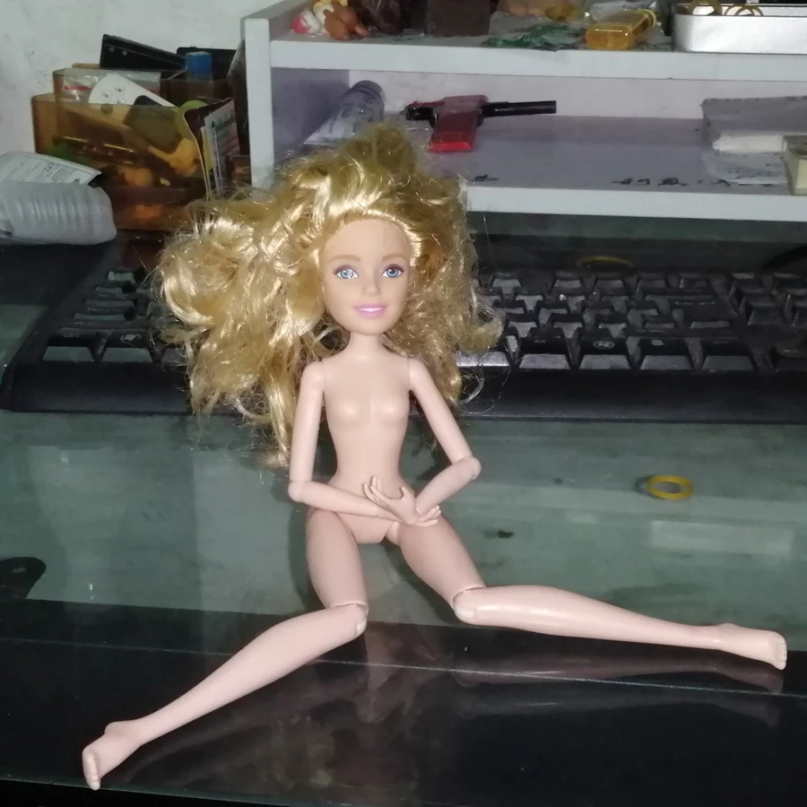 

1PCS Nude Beauty Doll DIY Original Head and Universal Body 25cm 11 Joints Children Playhouses Toys