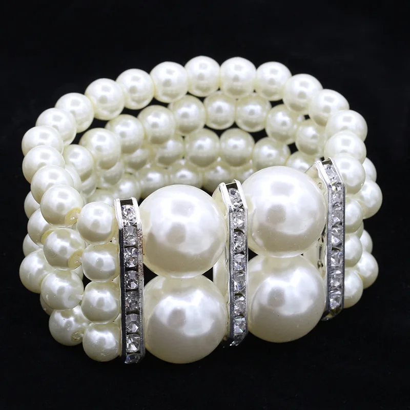 

Korean fashion four rows of bijoux ladies pearl bracelet inlaid crystal elastic bracelet ladies jewelry luxury gift 2019
