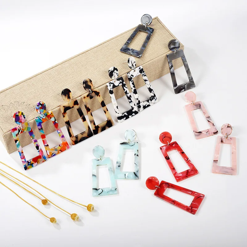 

Geometric Striped Color Stitching Earrings for Women Korean Fashion Exaggeration A Variety of Styles Dangle Earrings Jewelry