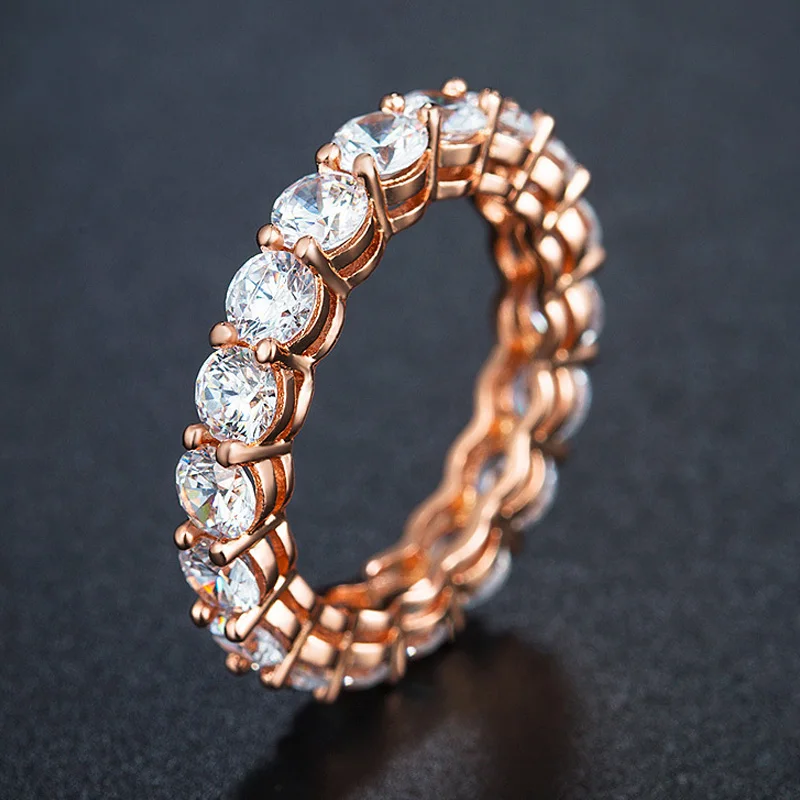 

Utimtree Hot New Women Rose Gold Color Rings for Wedding Jewelry With Stone Trendy Cubic Zircon Crystal Engagement Ring Ladies
