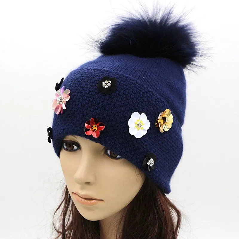 Дизайн, зимняя женская шерстяная шапка с большим натуральным мехом, вязаные шапки с помпонами, мягкие шапки Skullies с цветочным узором для женщин и девушек