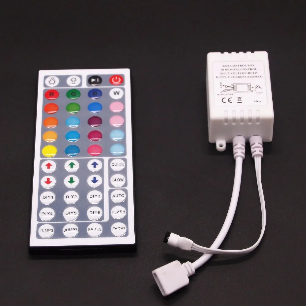 Ик пульты rgb 24. Пульт ду для потолочной светодиодной ленты. Контроллер для ленты rgb светодиодной 12в с пультом два канала. Led controller dc12-24v 24a пульт. Контроллер coolmoon с rgb подсветкой.