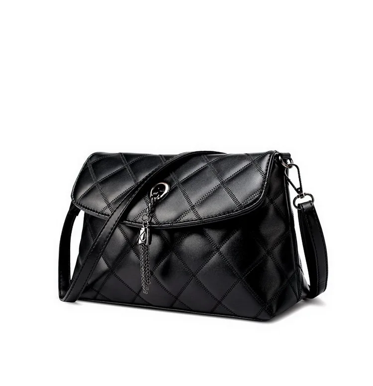 3243677132_1696043614