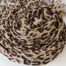 

Berryear Leopard Print Scarf Luxury Brand Women Silk Scarf Beach Shawl Echarpe Wrap Designer Scarves Female Beach Stole Bandana