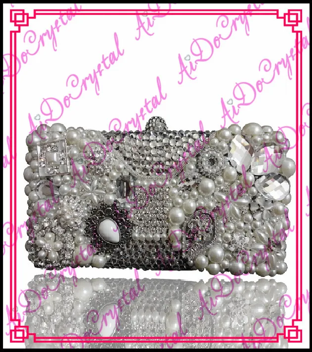 Aidocrystal factory direct sell fashion woman diamond white font b clutch b font bag with shouder