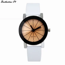New Design Casual Watches Women Leather Strap Analog Hour Ladies Quartz Wrist Watch Dress Clock Feminino