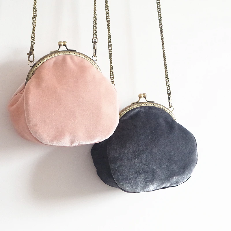 النساء المخملية صغيرة Shouder على إطارات للحقيبة خمر ريترو شيك المشبك الكلاسيكية مساء Crossbody حقيبة الهاتف المحمول كيس مزموم مع سلسلة النساء المخملية صغيرة Shouder على إطارات للحقيبة خمر ريترو شيك المشبك الكلاسيكية مساء Crossbody حقيبة الهاتف المحمول كيس مزموم مع سلسلة