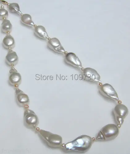 

Jewelr 003683 RAHE HUGE SOUTH SEA WHITE+pink BAROQUE PEARL NECKLACE
