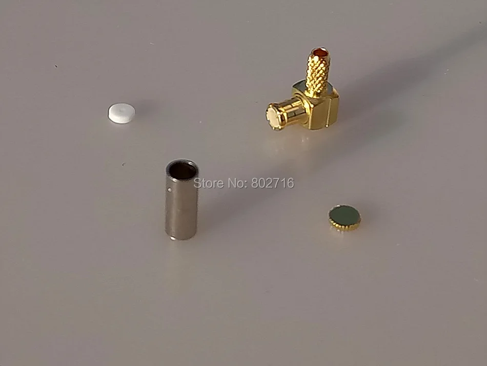 MCX Male Right Angle Connector (2)