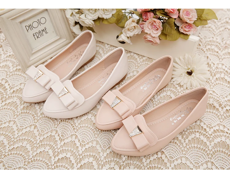 

New single-shoe round-toed shoes Korean version soft leather four-season soft sole flat shoes
