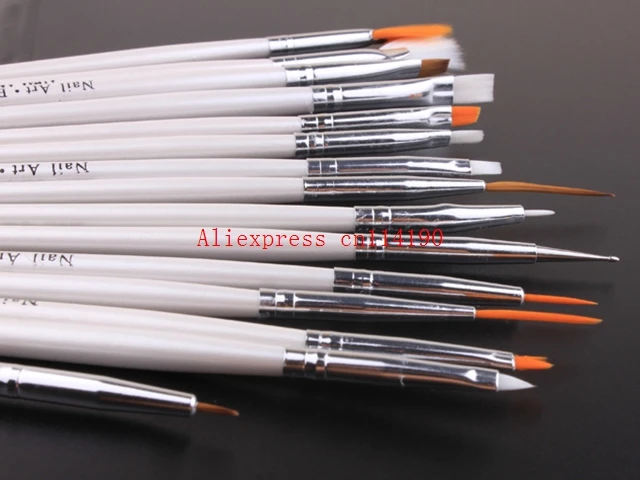 Рисунок 3 - Набор кистей для полировки ногтей