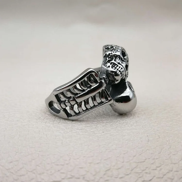 Woolegogo Retro Titanium Steel Cooked Black Polished Skull Ring Punk Personalized Carving Men's Rings Decoration Accessories