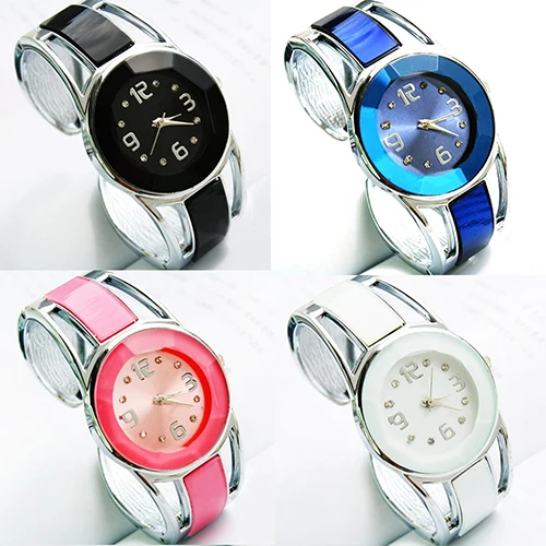 

New Design Women's Vintage Open Alloy Band Quartz Analog Round Dial Wrist Watch Gift