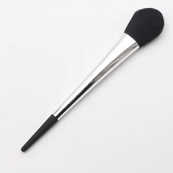 

New Arrival Silver Delicate Long Handle Pouare precis Natural 121 Precise Natural Powder Brush