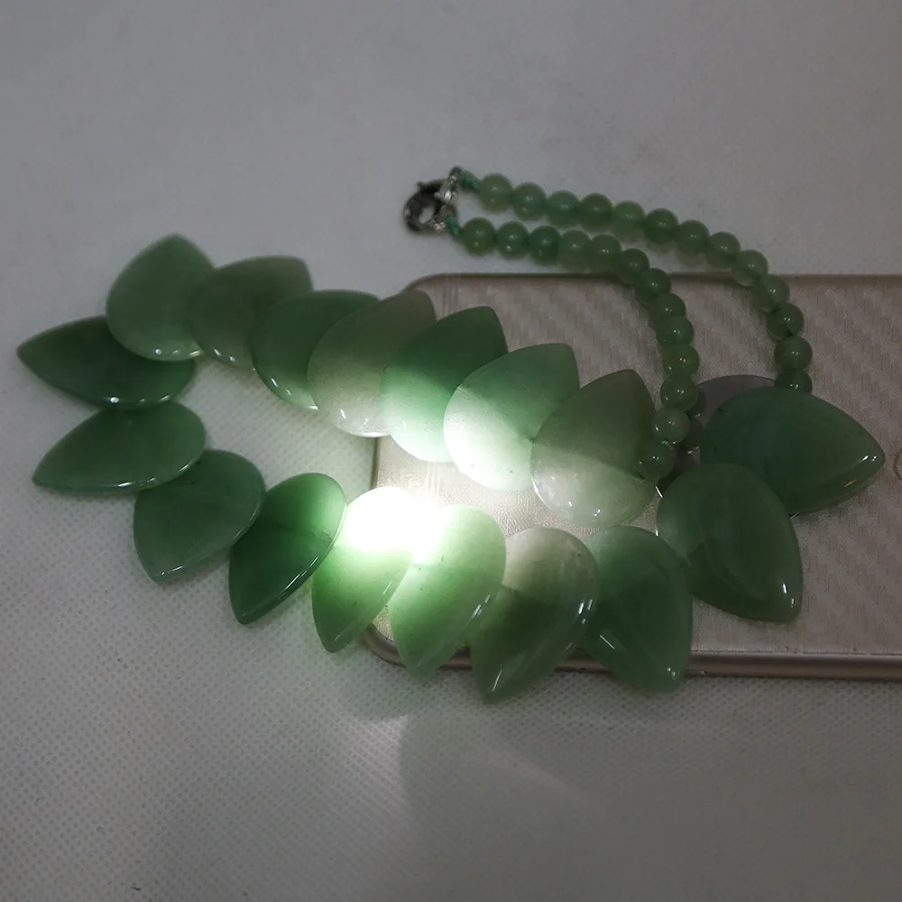 Женское колье с зеленым нефритом Yumten Aventurine кулон цветком из натурального камня