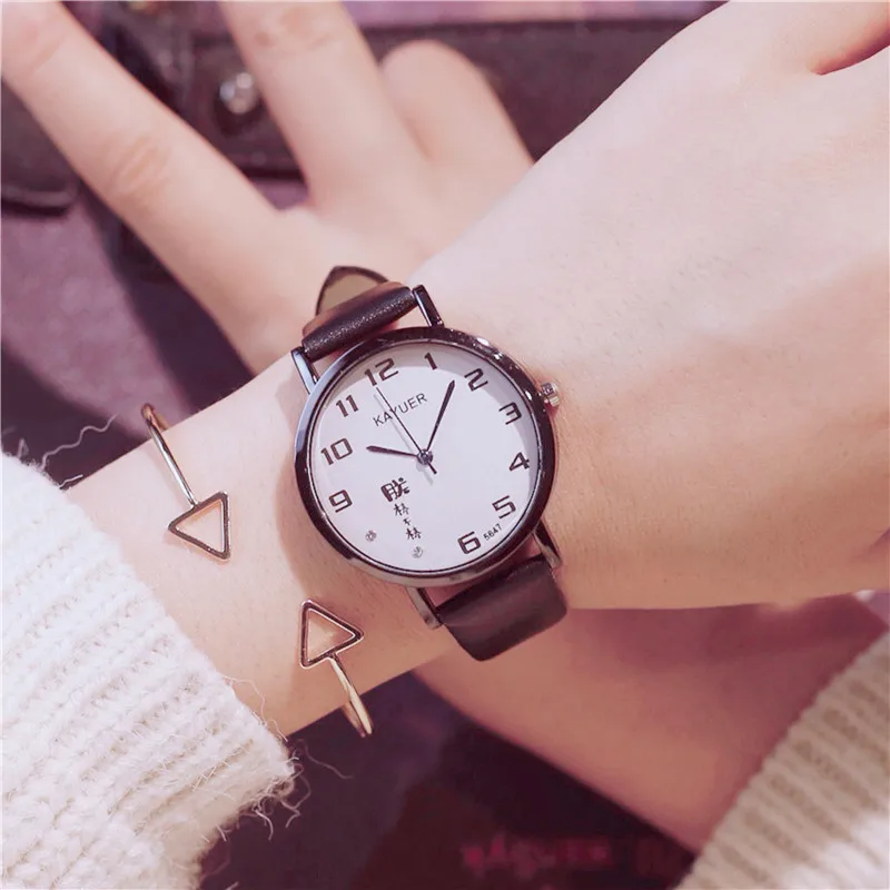 

Retro Classical Ultra Thin Exquisite Women Quartz Watches Leather Delicate Ladies Casual Wristwatch Female Dress Watch Hours