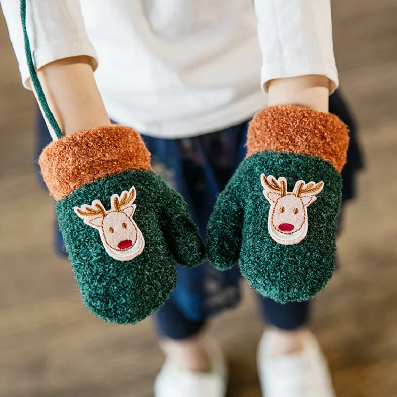 Детские зимние теплые варежки, плюшевые толстые кашемировые вязаные перчатки с изображением оленя - Цвет: Green