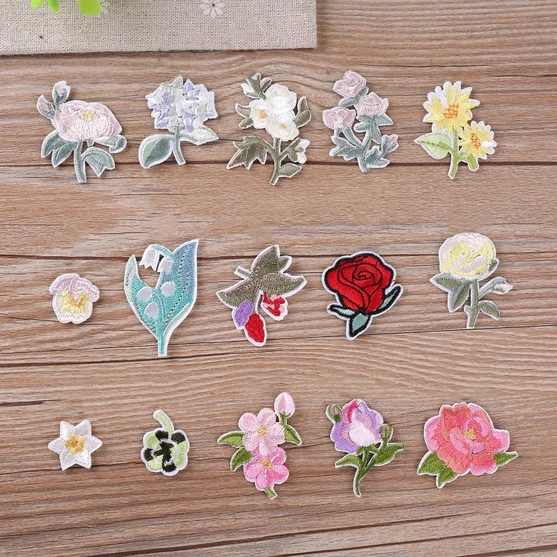 

1Pcs Flower Embroidery Patch Heat Transfers Iron On Sew On Patches for DIY T-shirt Clothes Stickers Decorative Appliques 47229