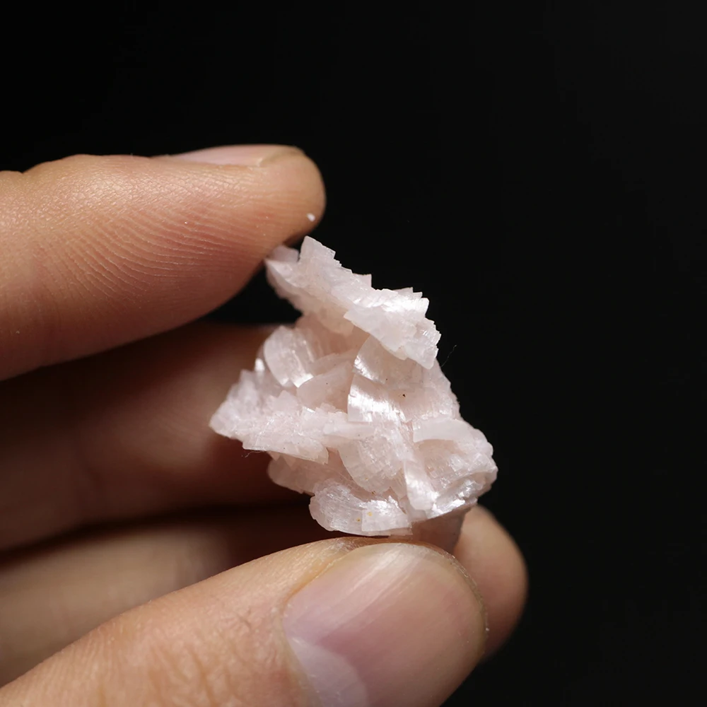 

4.2g Nature Pink Curved Dolomite Crystal Specimens