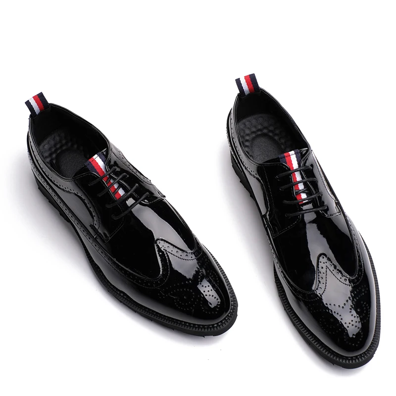 

New 2018 Luxury Leather Wingtip Brogue Mens Flats Shoes Casual British Style Men Oxfords Fashion Brand Dress Shoes For Men
