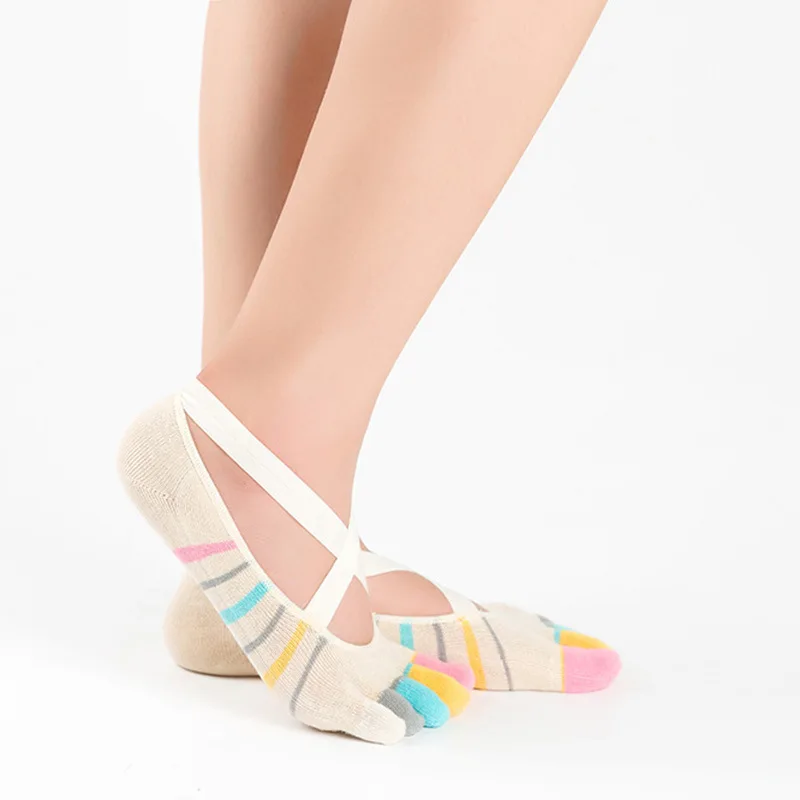 Повседневные женские носки с пальцами пилатеса, Нескользящие силиконовые носки для фитнеса, танцев, бандажные носки для балета, контрастные цвета, пять пальцев, носки-башмачки