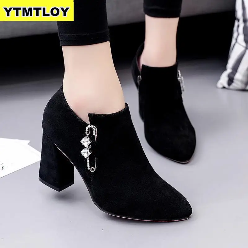 

2019 Solid Leather Boots Woman Zipper Martin Winter Short Ankle Booties Pointed Toe Thick High Heels Chelsea Botas Snow Shoes