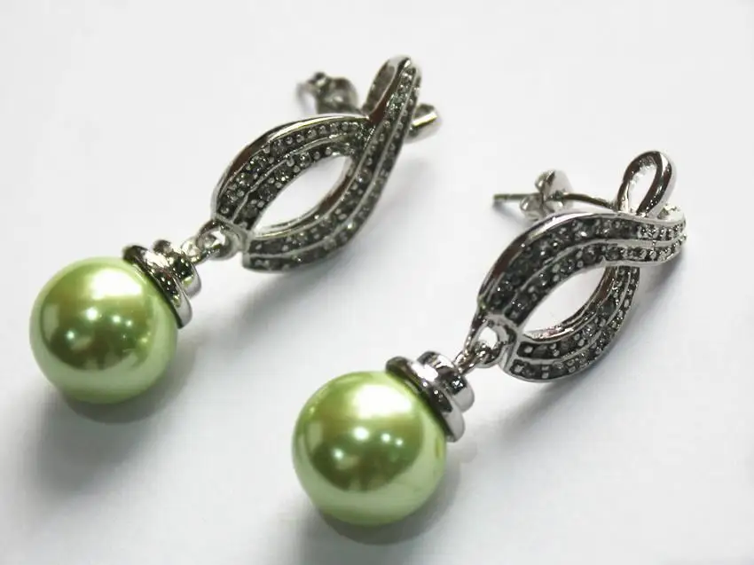 

Hot selling> latest fashion lady's beautiful silver plated leave shape +12mm green shell pearl bread earring -Bride jewelry free