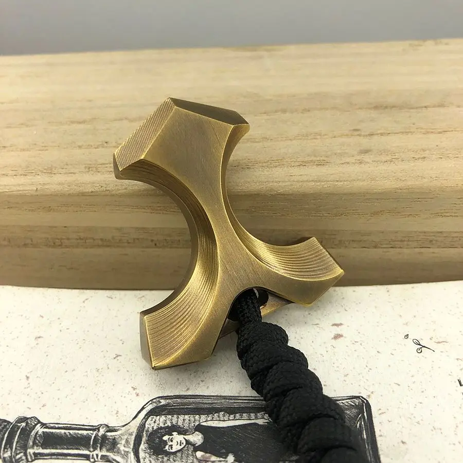 

Multifunction Outdoor Tools EDC Brass Cross Outdoors Broken Window Keychain