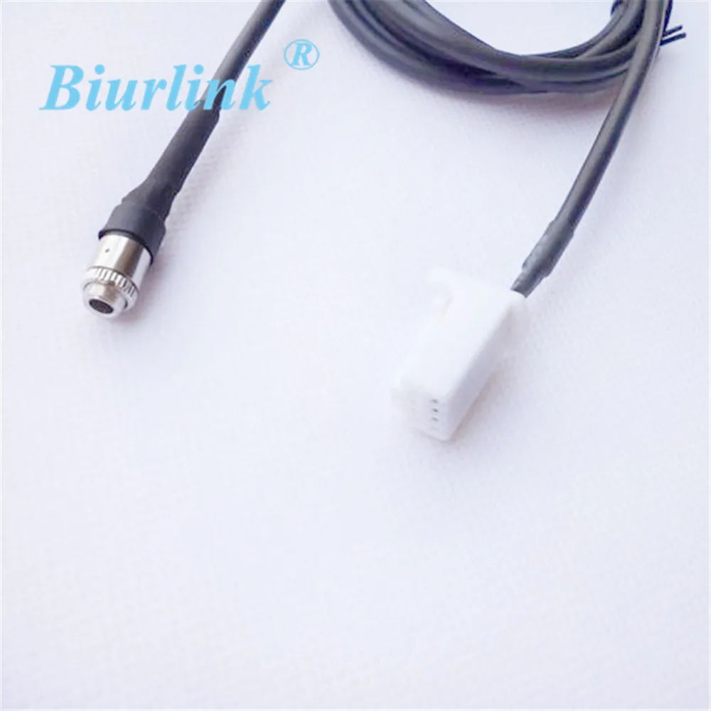

Car Radio AUX In Cable Adapter 8 Pin Port for Nissan Sylphy Tiida Qashqai Geniss INFINITI