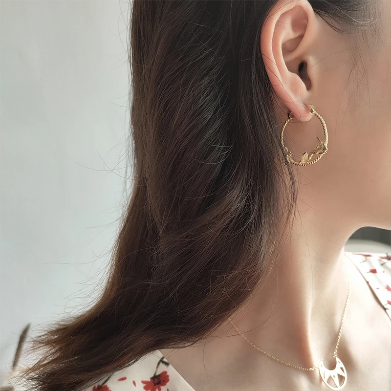 

Elegant Hoops Earrings Plated Gold 3 Mini Butterfly Earrings For Women 925 Sterling Silver Twist Rope Ear Buckle Party Earrings