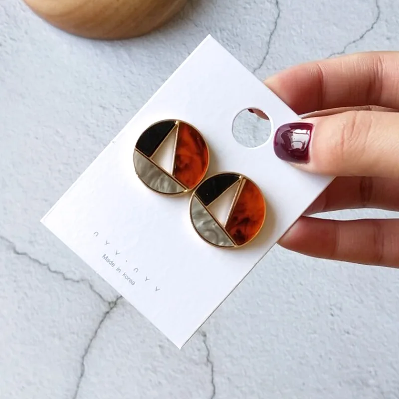

New Minimalist Acrylic Earrings Contrast Stitching Triangle Geometry Acetate Earrings Simple Temperament Earrings for Women