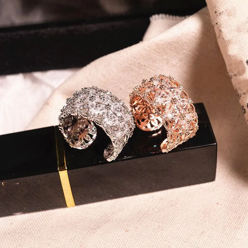 10428913148_625885689
