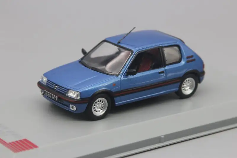 1:43 peugeot 205 GTI 1984 л 1994-сплав модель автомобиля литой металл игрушки подарок на день рождения для детей мальчик другой