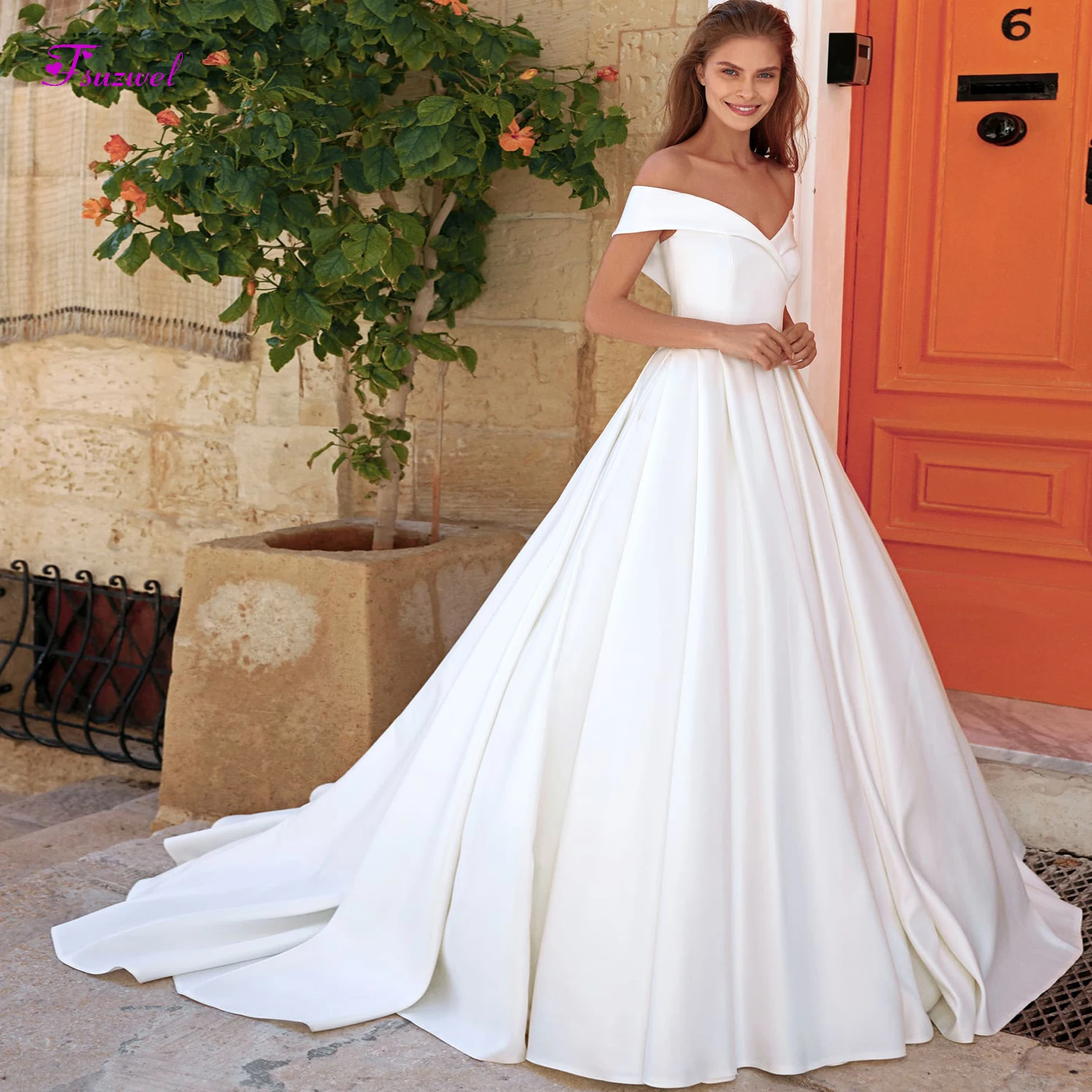 

Fsuzwel New Arrival Romantic Boat Neck Sweep Train A-Line Wedding Dress 2020 Luxury Sashes Beaded Princess Bride Gown Plus Size