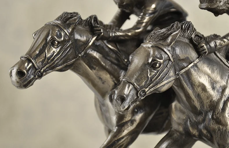 الكلاسيكية سباق الخيل الفارس النحت اليدوية الراتنج و النحاس تمثال وسام تذكار هدية فن و حرفة حلية الرياضية
