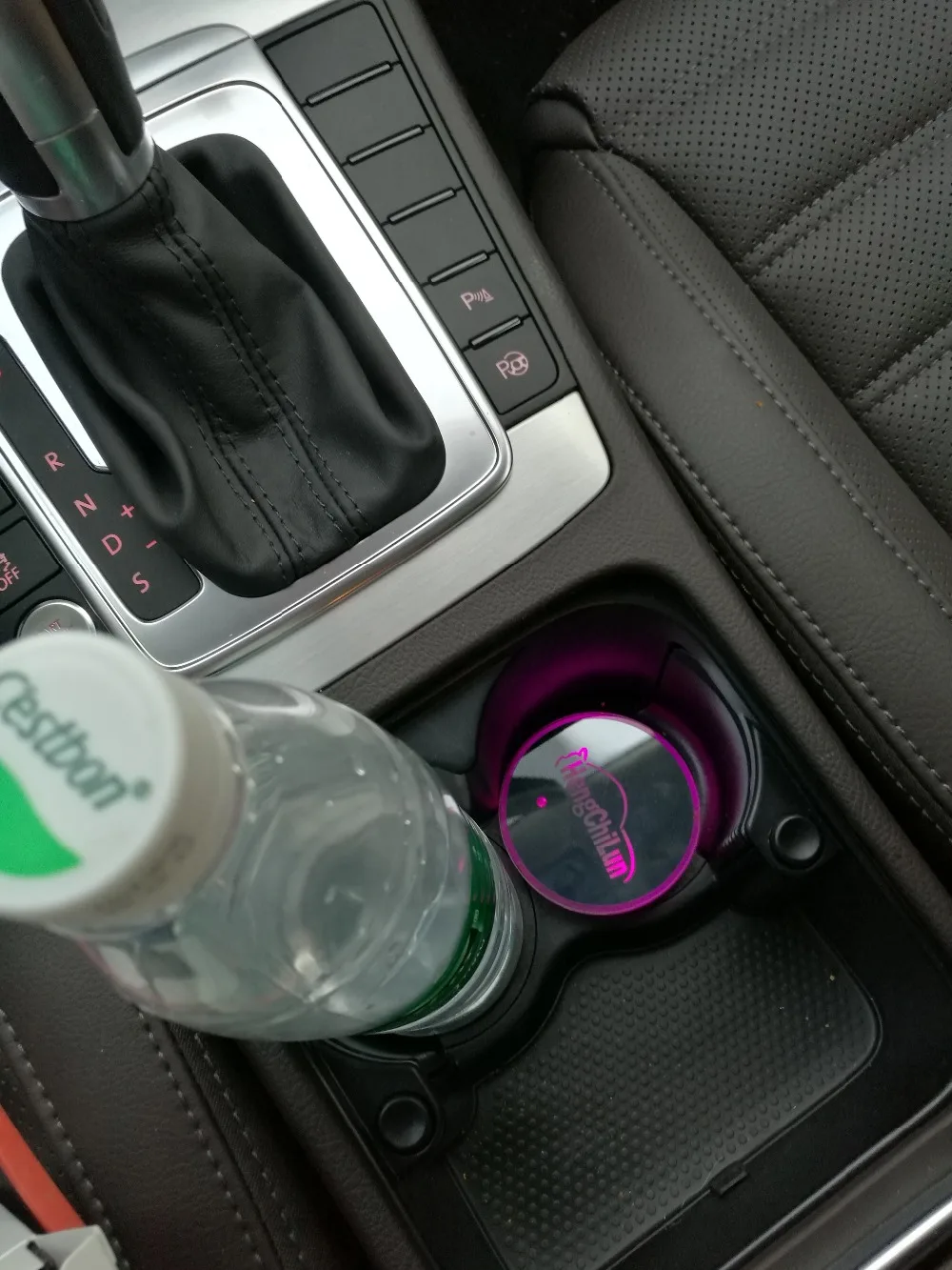 Универсальный RGB чашки автомобильный держатель Автомобильный Кубок Pad стакана