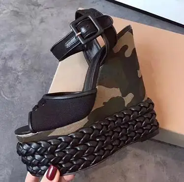 Hot-Selling-Women-Summer-Black-Thick-Bottom-Muffin-Wedge-Shoes-Platform-super-fashion-with-high-quality.jpg_640x640