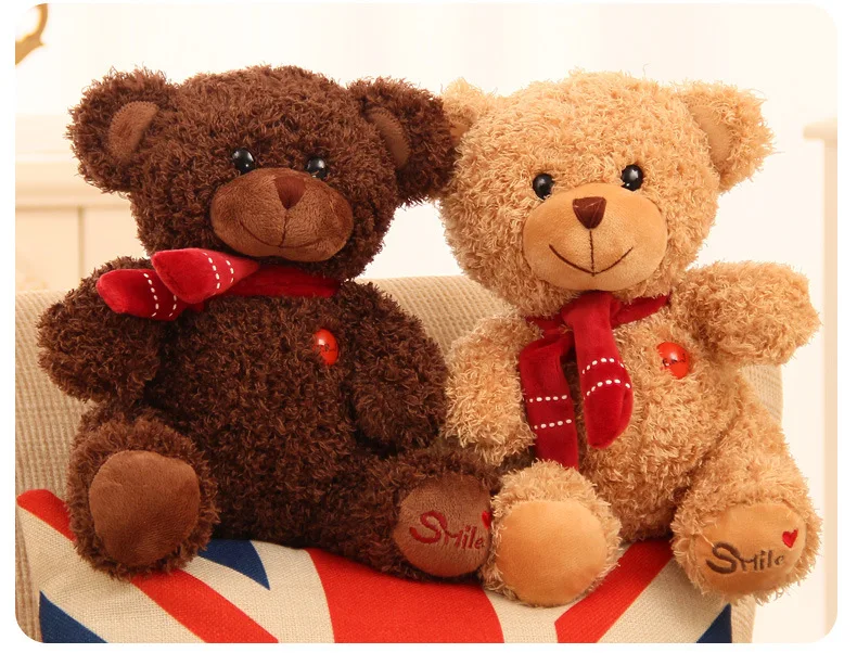 медвежонок с ромашками. улыбка мишки. мишка с кофе. милый медвежонок. игрушка медвежонок улыбается.