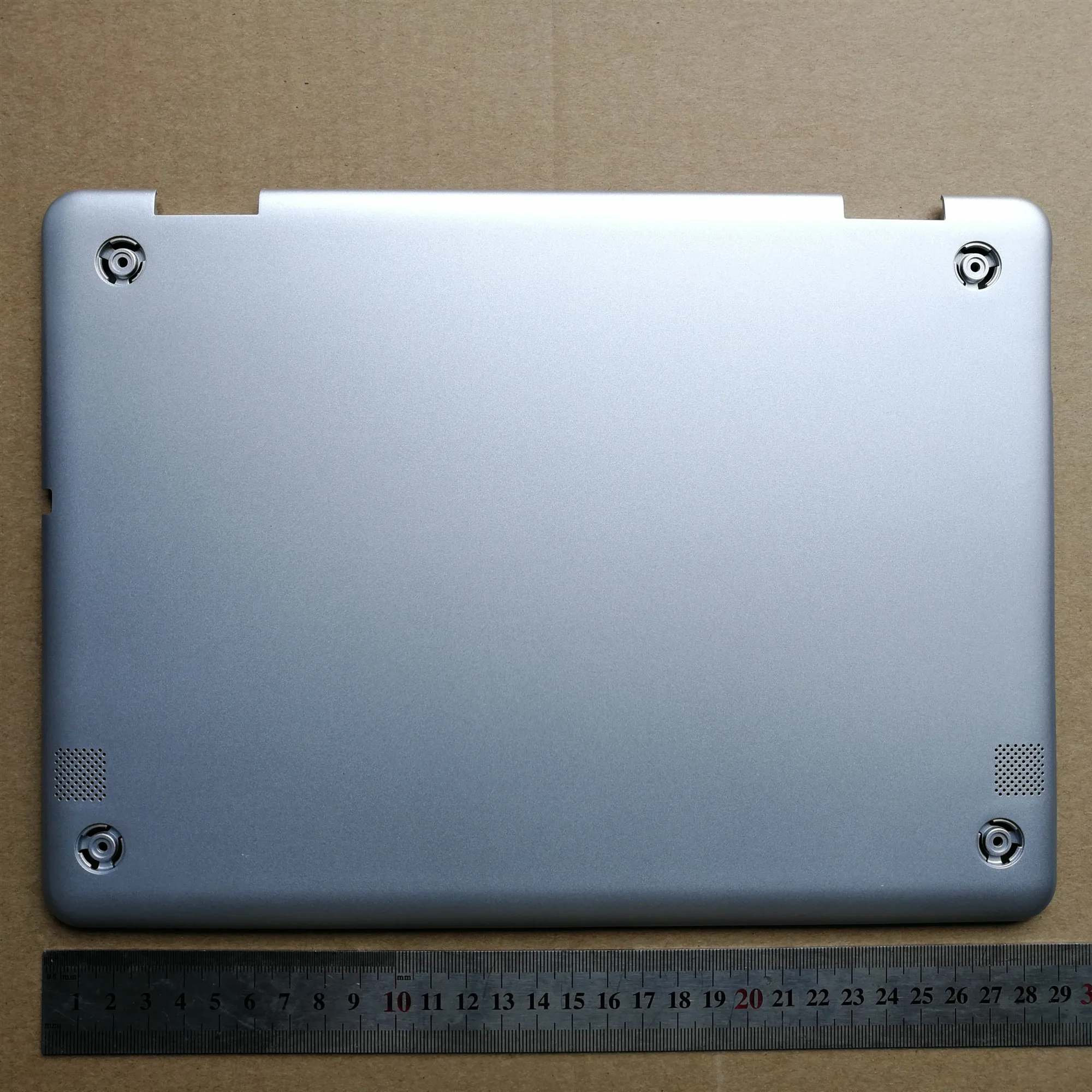 New  laptop bottom case base cover for Samsung Chromebook XE520QAB XE520QAB-K02US BA98-01637A New  laptop bottom case base cover for Samsung Chromebook XE520QAB XE520QAB-K02US BA98-01637A