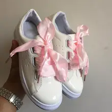 Zapatos blancos de Las Mujeres de moda del otoño del resorte plano de la mariposa calle encaje zapatos casuales mocasines rihanna celebrity cross tie