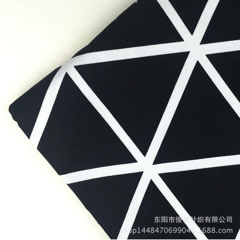 

Black geometric print canvas cloth Shuangjing double weft canvas cotton fabric sofa activity set table cloth