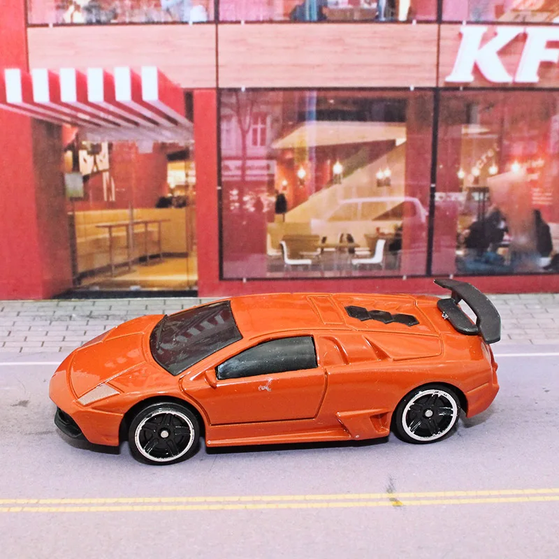 

LR 1:64 Lambo 570 Diecast Alloy car model Collection decoration kids toys Give your child the best gift