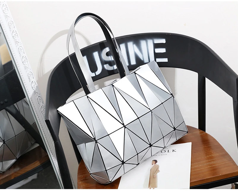 Nevenka Women Luminous Handbag Leather Shoulder Bag Women Geometric Handbags 2018 Large Tote Bag for Women Leather Crossbody Bag11